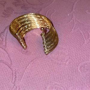 Gold bracelet